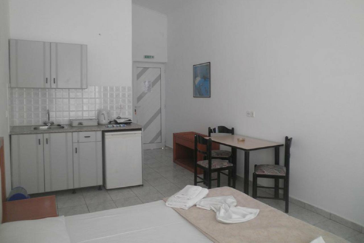 Haridimos Apartments Tavronitis  Exterior photo